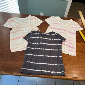 3 GAP Women’s Forever soft favorite T Tie-Dye Tees - Black, Pink, Orange size M